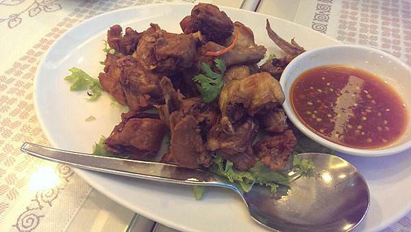 [曼谷][餐飲]Lee Cafe 便宜環境舒適的中泰菜