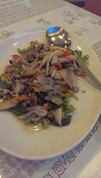 [曼谷][餐飲]Lee Cafe 便宜環境舒適的中泰菜