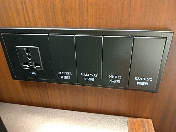 P_20190813_193751_vHDR_Auto.jpg P_20190813_193751_vHDR_Auto.jpg