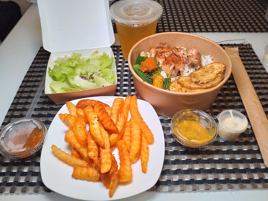 DSC_0404.JPG DSC_0404.JPG
