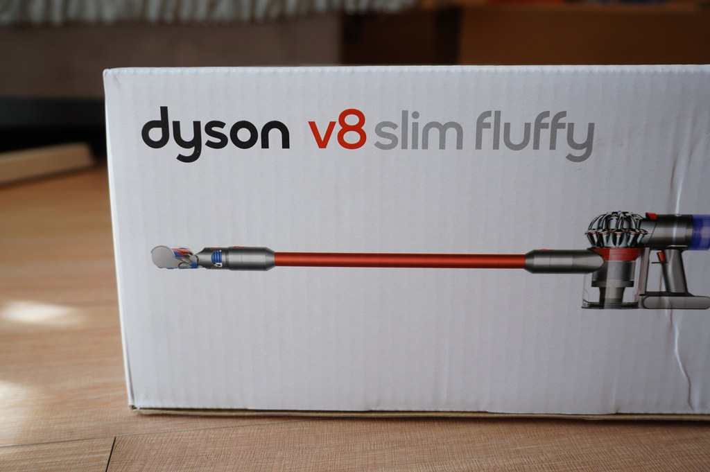 dyson】V8 Slim Fluffy SV10K 無線吸塵器開箱/ 專為亞洲家庭設計/ 全新
