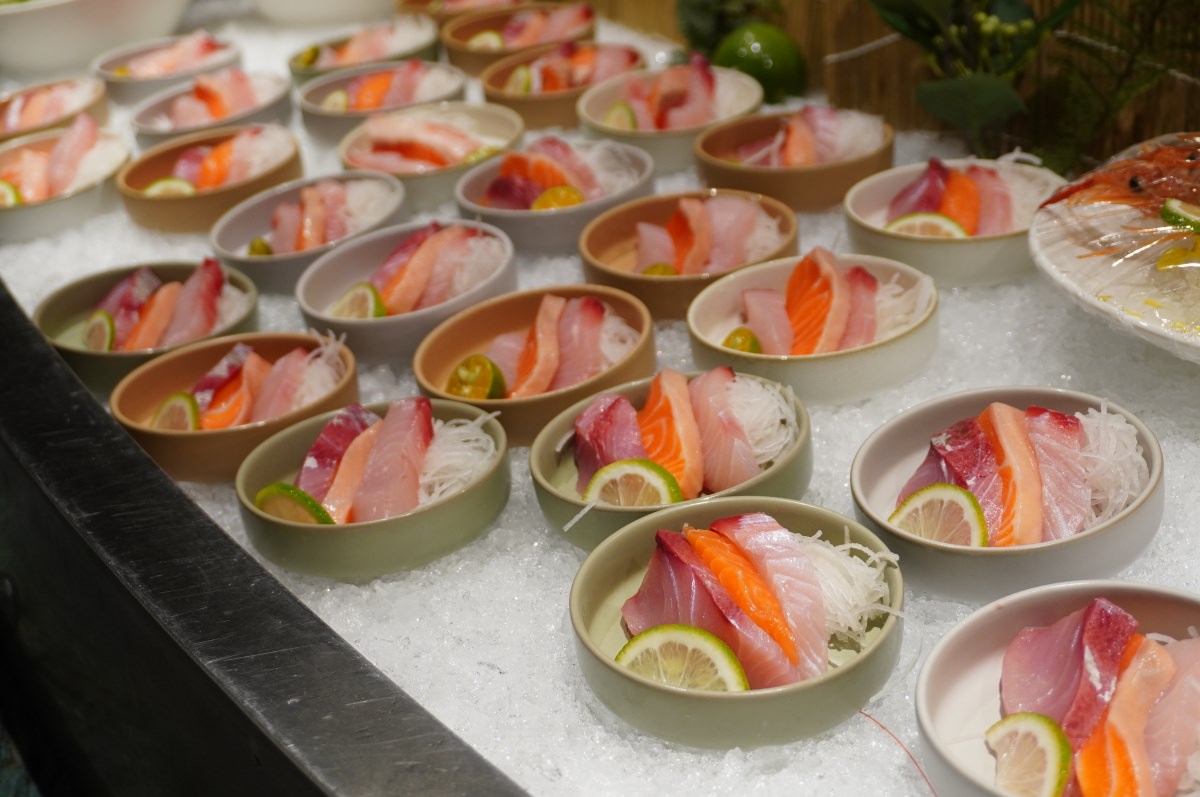[林口吃到飽buffet] 爵怡溫德姆酒店 瑪嘉烈buffet餐廳 美國品牌飯店臺灣首店- 天使紅蝦生蝦 x 焗烤生蠔