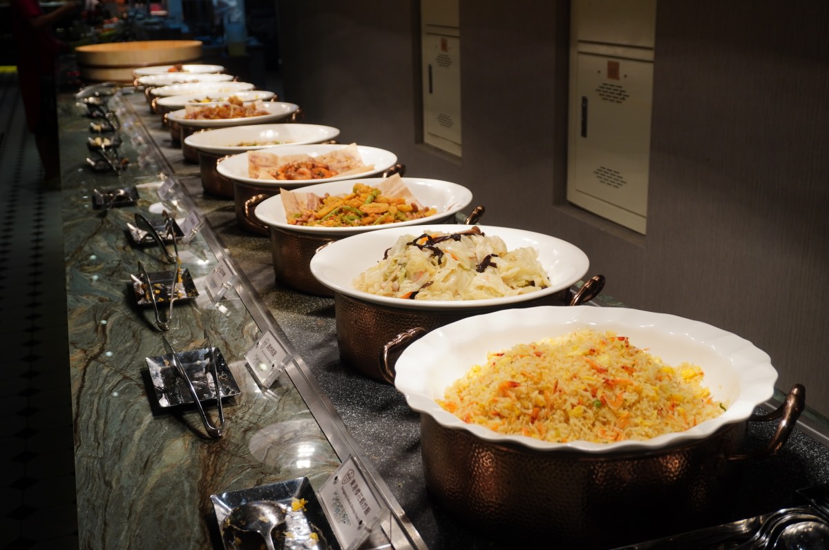 [林口吃到飽buffet] 爵怡溫德姆酒店 瑪嘉烈buffet餐廳 美國品牌飯店臺灣首店- 天使紅蝦生蝦 x 焗烤生蠔