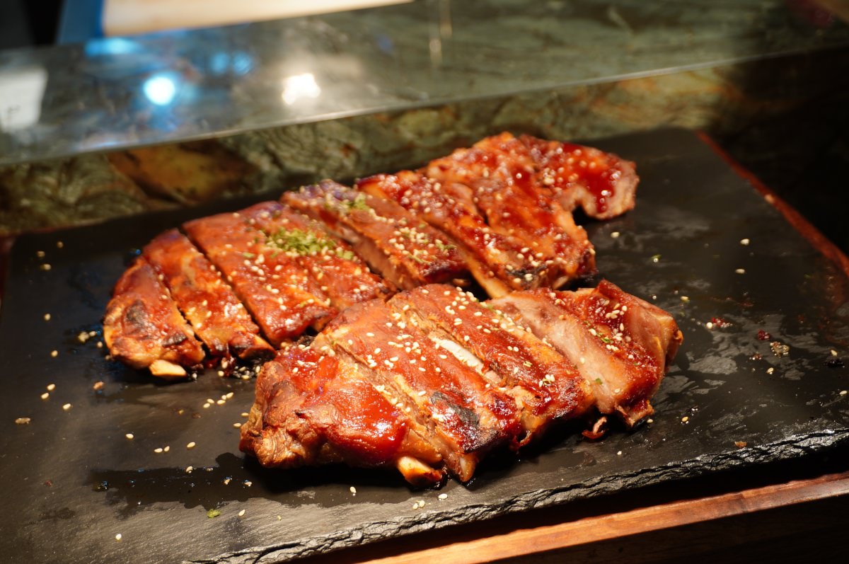 [林口吃到飽buffet] 爵怡溫德姆酒店 瑪嘉烈buffet餐廳 美國品牌飯店臺灣首店- 天使紅蝦生蝦 x 焗烤生蠔