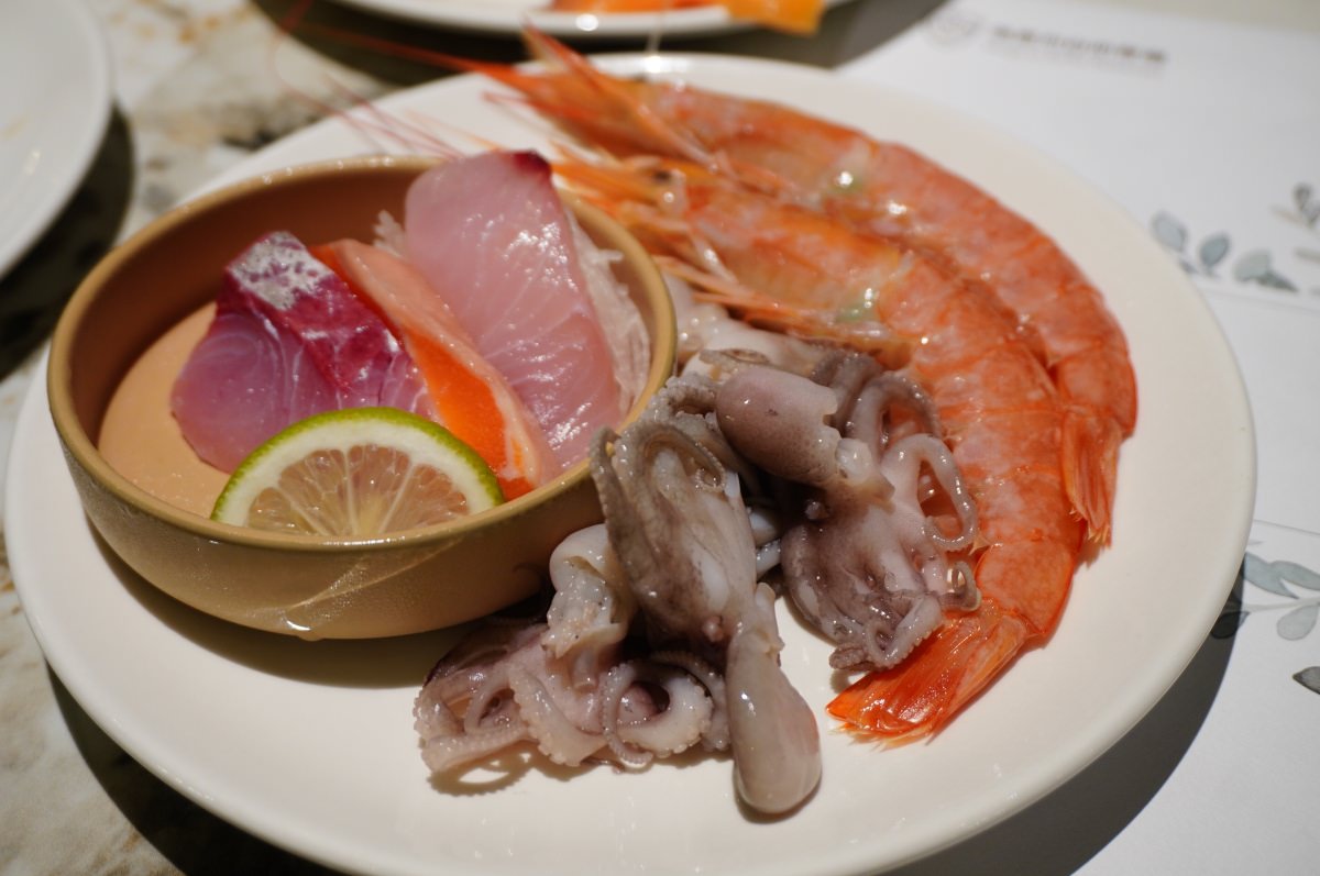 [林口吃到飽buffet] 爵怡溫德姆酒店 瑪嘉烈buffet餐廳 美國品牌飯店臺灣首店- 天使紅蝦生蝦 x 焗烤生蠔