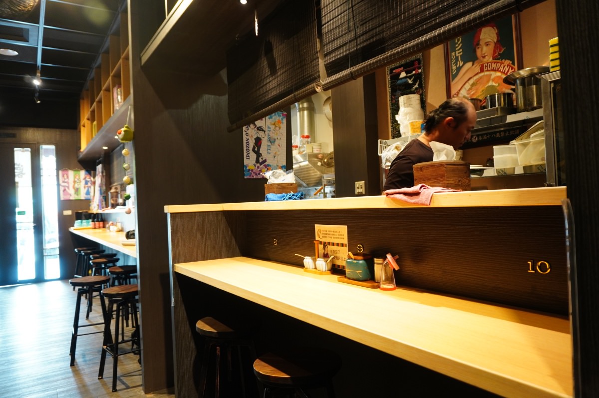 台中獸道拉麵 獣の道豚骨ラーメン専門店 肉肉瀑布爆量級肉山盛盛拉麵 | 台中拉麵推薦 - 第4張圖 台中獸道拉麵 獣の道豚骨ラーメン専門店 肉肉瀑布爆量級肉山盛盛拉麵 | 台中拉麵推薦