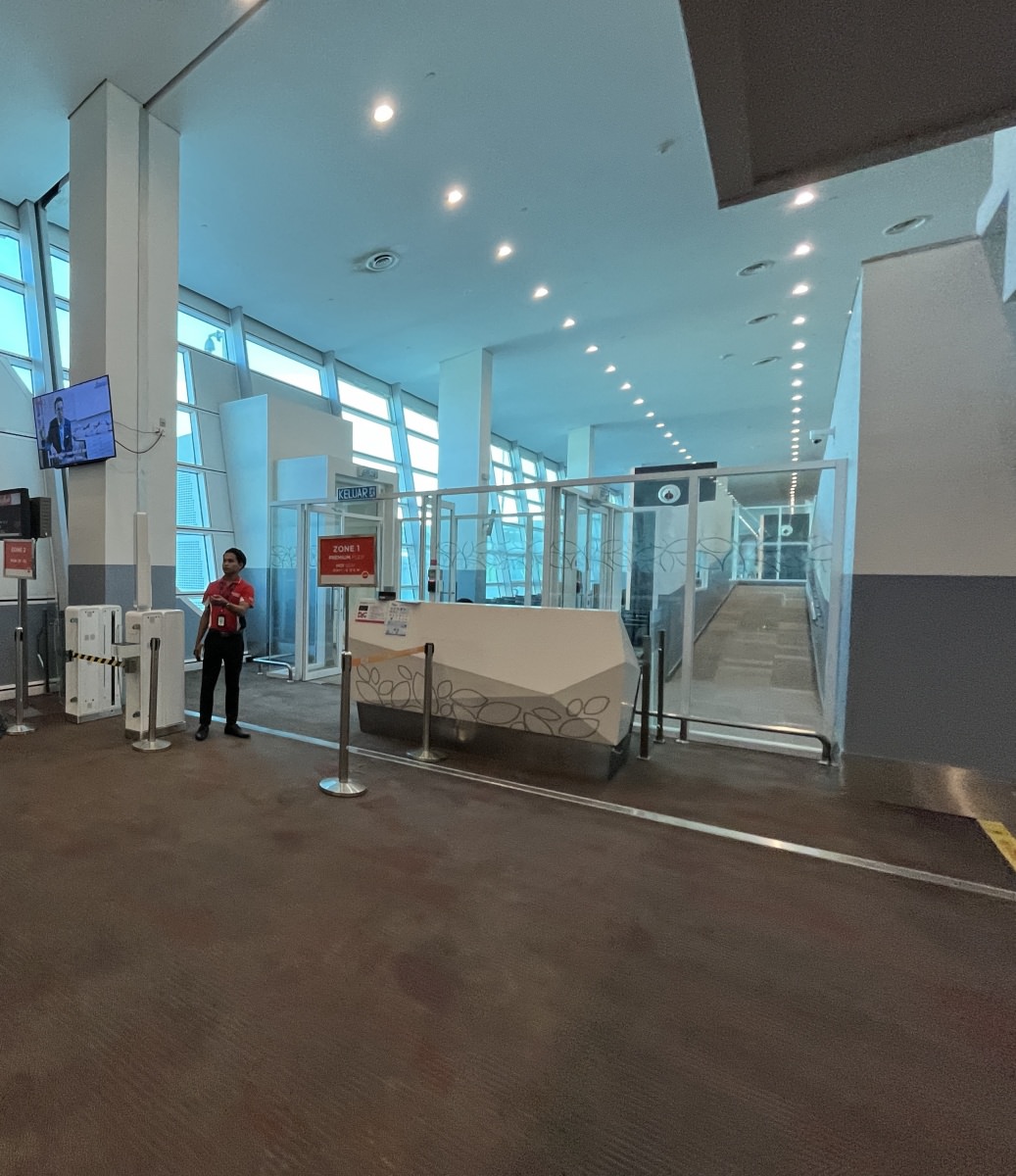 亞洲航空 吉隆坡-高雄 AirAsia KUL-KHH | AK170 | 吉隆坡KLIA2 自助 Check-in | 高雄吉隆坡航空公司 | KLIA 交通 - 第19張圖 亞洲航空 吉隆坡-高雄 AirAsia KUL-KHH | AK170 | 吉隆坡KLIA2 自助 Check-in | 高雄吉隆坡航空公司 | KLIA 交通