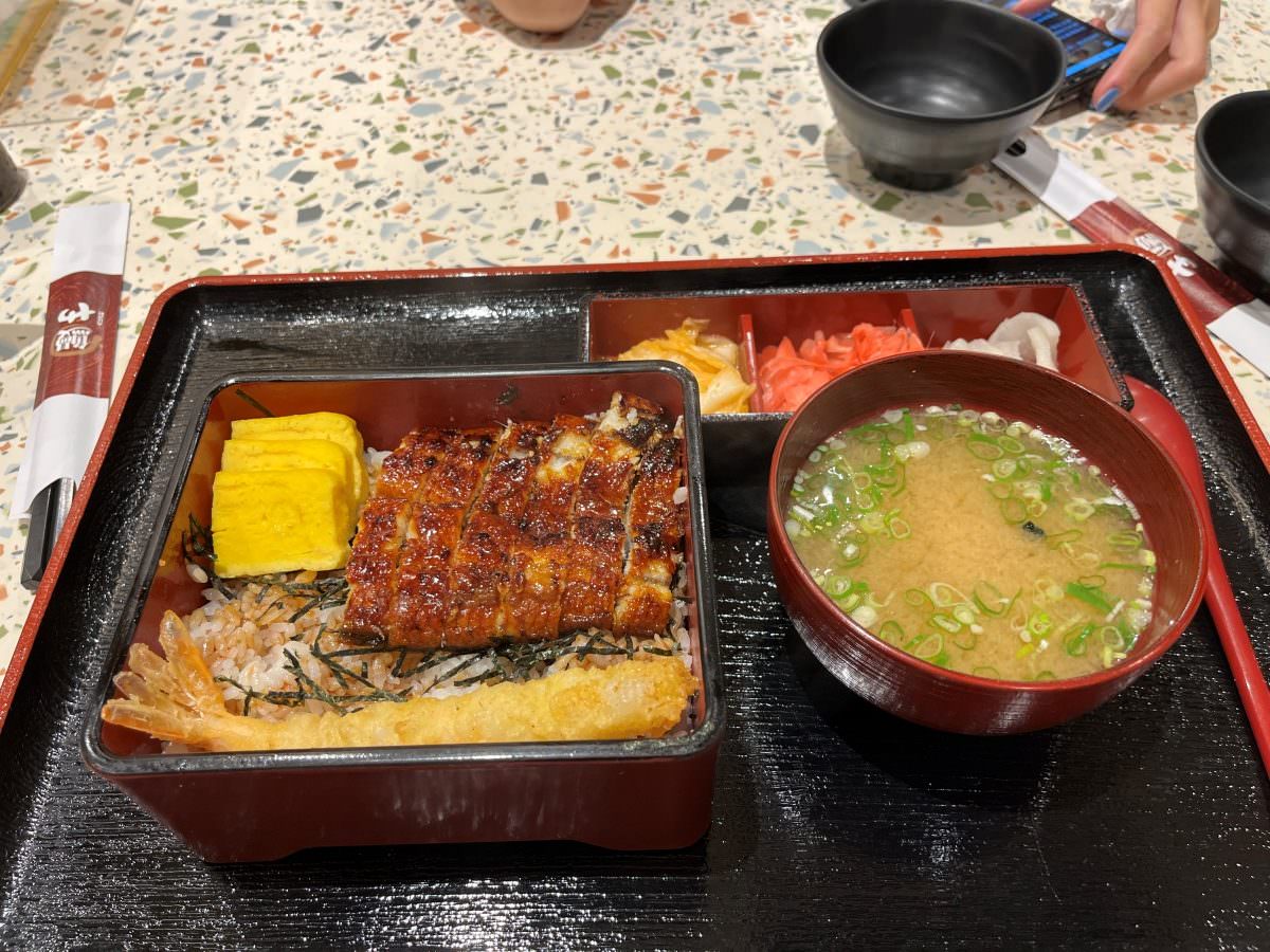 [台中鰻魚飯] 大江戶町鰻屋 LaLaport | 台中在地的出口鰻魚專賣 | 大江戶町鰻屋菜單