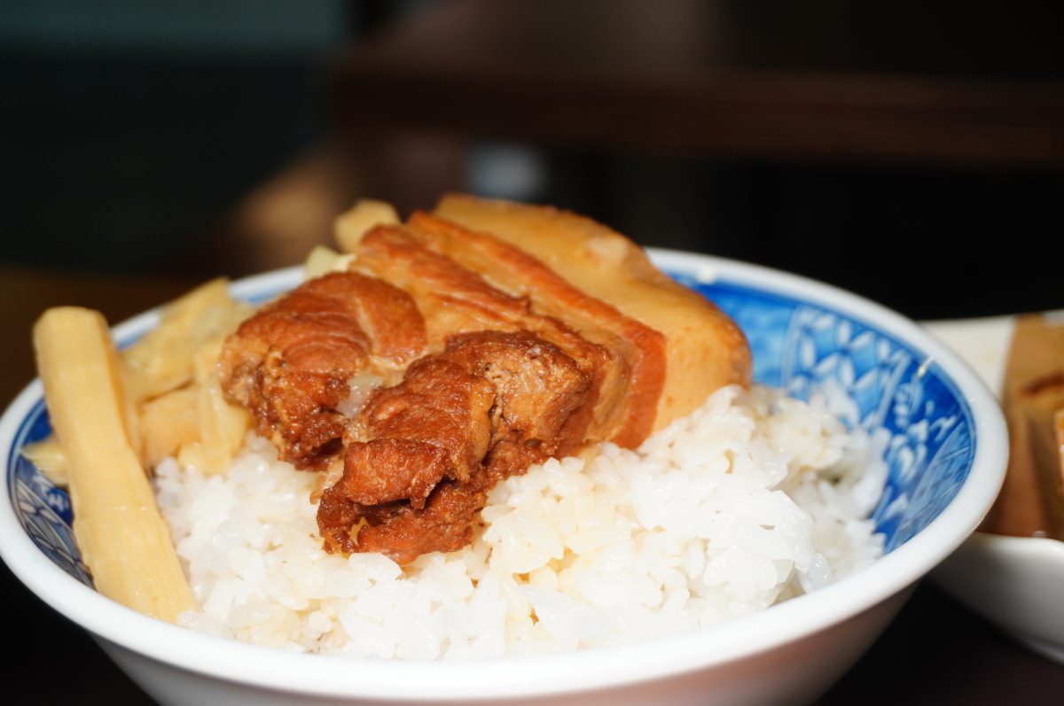 高雄鳳山美食 燥神- 復古文青風格古早味專賣 | 每月期間限定50元吃土套餐 | 高雄肉燥飯推薦 | 高雄小吃推薦 | 高雄必吃美食 - 第15張圖 高雄鳳山美食 燥神- 復古文青風格古早味專賣 | 每月期間限定50元吃土套餐 | 高雄肉燥飯推薦 | 高雄小吃推薦 | 高雄必吃美食