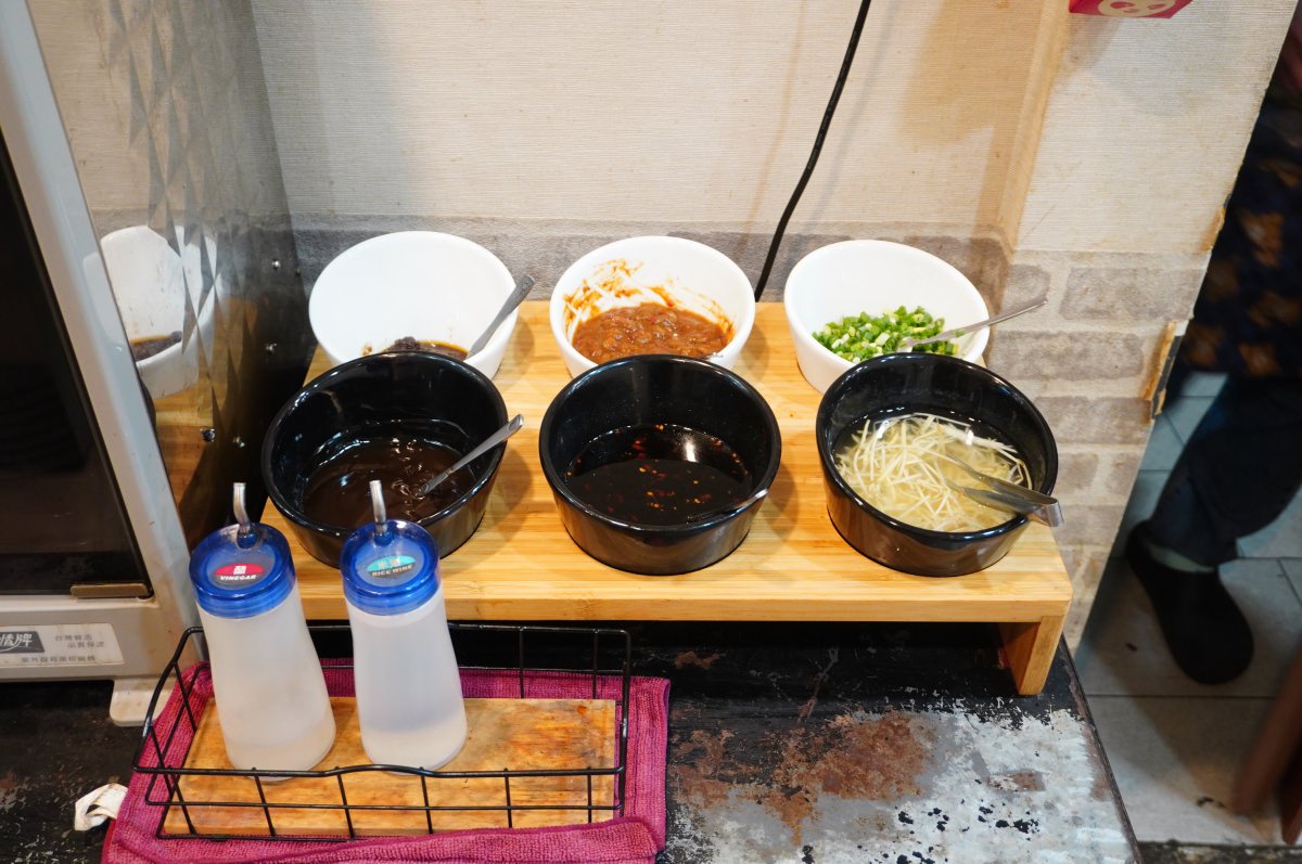 阿蓮牛肉湯-岡山店 – 一個人也能吃的溫體牛肉爐 | 百元開鍋 | 內用牛肉燥飯無限供應 | 岡山餐廳推薦 - 第4張圖 阿蓮牛肉湯-岡山店 – 一個人也能吃的溫體牛肉爐 | 百元開鍋 | 內用牛肉燥飯無限供應 | 岡山餐廳推薦