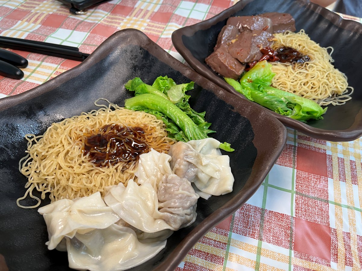 巧來香港雲吞麵 – 高雄少見港式撈麵手工雲吞麵 | 香港師傅的秘方 | 巧來香港雲吞麵菜單 | 高雄港式餐廳推薦 - 第9張圖 巧來香港雲吞麵 – 高雄少見港式撈麵手工雲吞麵 | 香港師傅的秘方 | 巧來香港雲吞麵菜單 | 高雄港式餐廳推薦