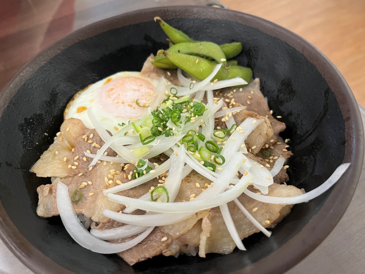 高雄 一所懸命丼- $100起用心炙燒丼飯烏龍麵專賣 | 內用無限味增湯 | 外送平臺人氣店 | 英明市場美食推薦 - 第12張圖 高雄 一所懸命丼- $100起用心炙燒丼飯烏龍麵專賣 | 內用無限味增湯 | 外送平臺人氣店 | 英明市場美食推薦