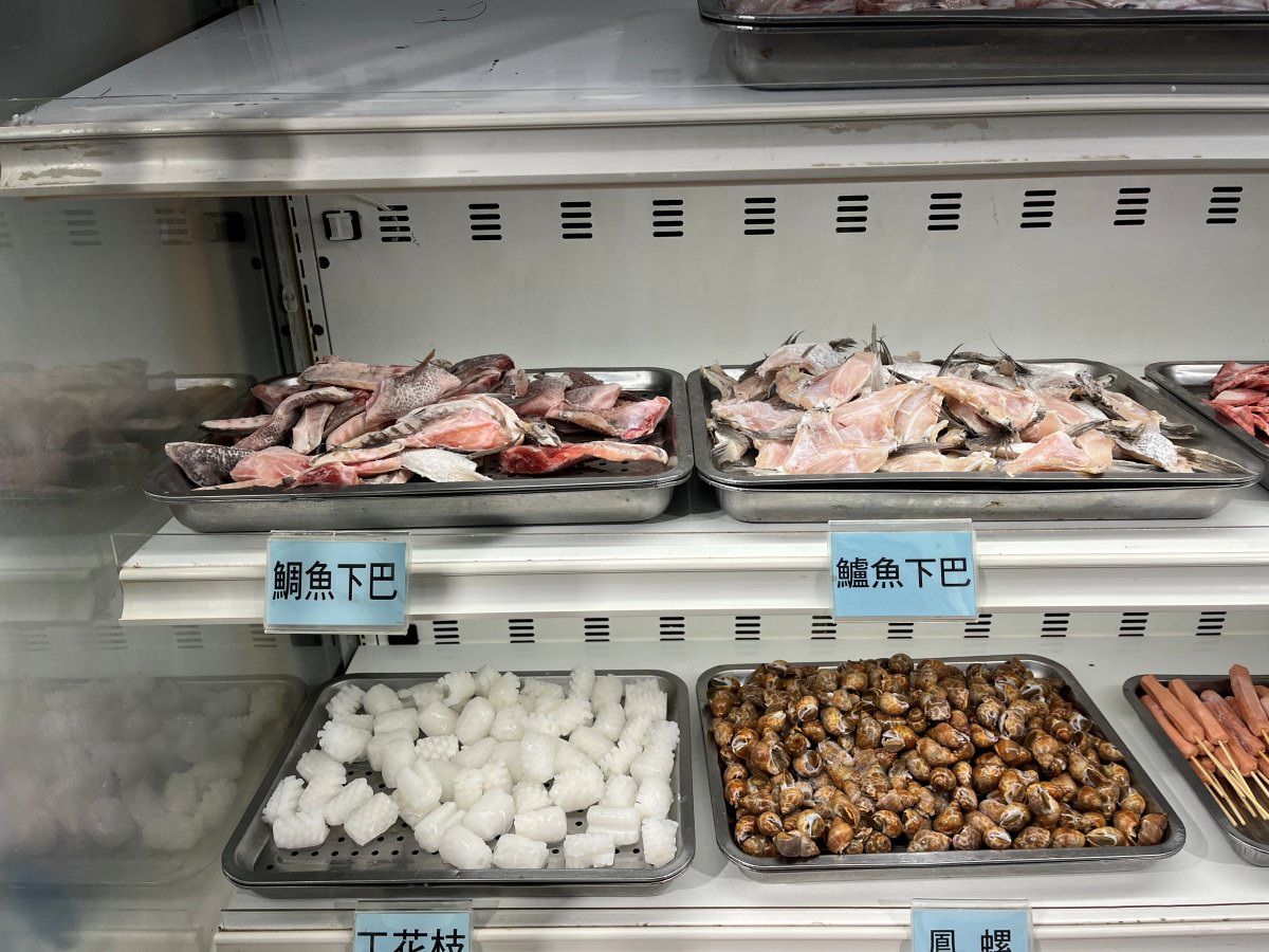 高雄海鮮吃到飽 南海澎湖燒烤 -只要 550+10% 澎湖直送鮮蚵 | 多種新鮮魚貨 | 肉品吃到飽 | 凱旋夜市餐廳