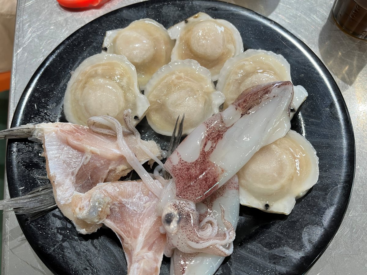 高雄海鮮吃到飽 南海澎湖燒烤 -只要 550+10% 澎湖直送鮮蚵 | 多種新鮮魚貨 | 肉品吃到飽 | 凱旋夜市餐廳