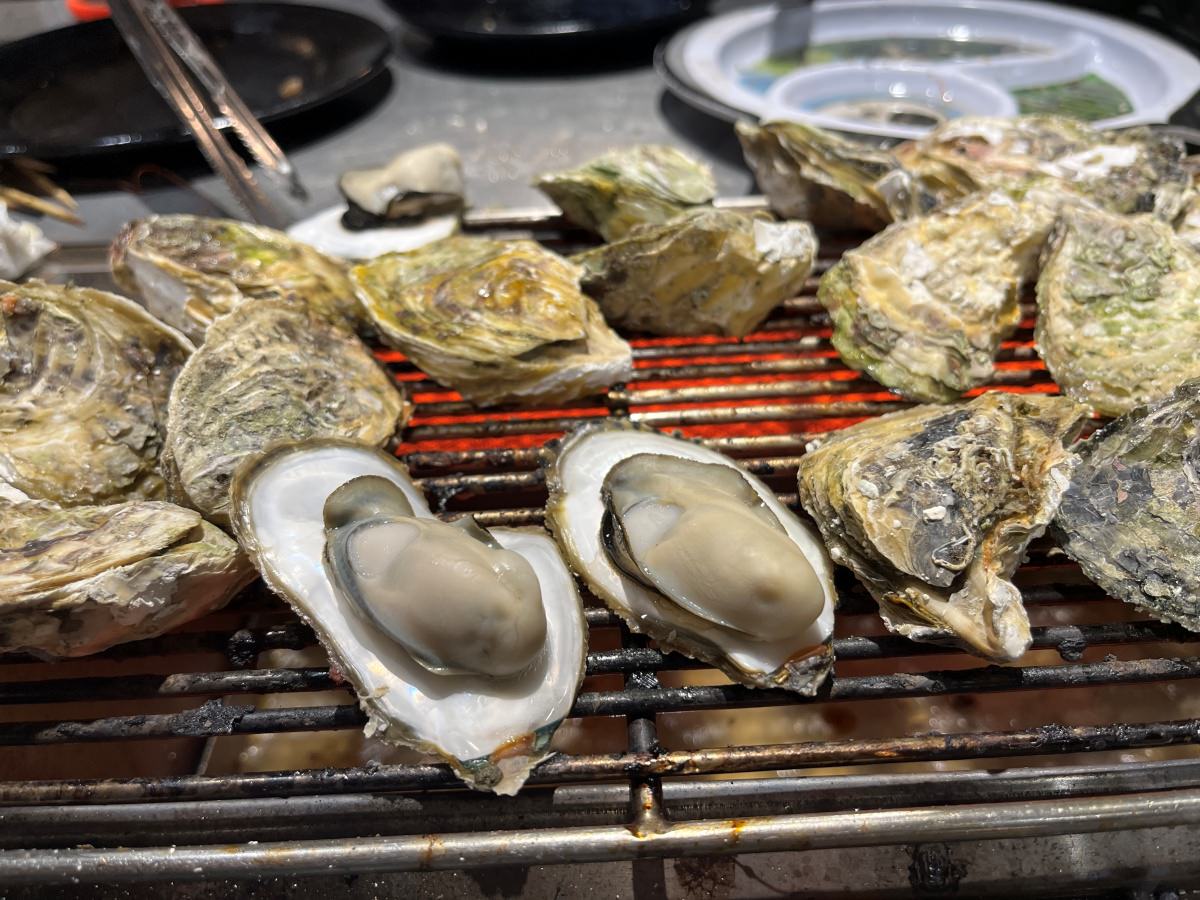 高雄海鮮吃到飽 南海澎湖燒烤 -只要 550+10% 澎湖直送鮮蚵 | 多種新鮮魚貨 | 肉品吃到飽 | 凱旋夜市餐廳