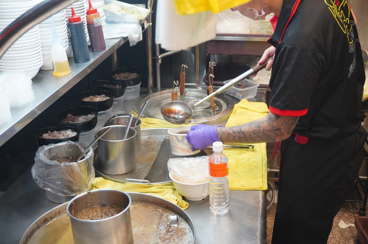 鐘予原味 台中沙鹿店 – 超過30年當歸鴨專賣品牌台中沙鹿也吃的到 | 秘方當歸鴨湯內用免費續湯 | 靜宜大學商圈美食 - 第6張圖 鐘予原味 台中沙鹿店 – 超過30年當歸鴨專賣品牌台中沙鹿也吃的到 | 秘方當歸鴨湯內用免費續湯 | 靜宜大學商圈美食