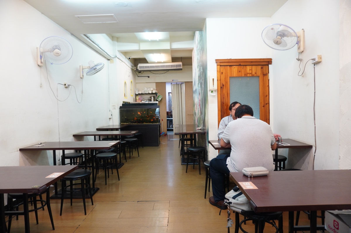 [高雄前鎮] 御食堂 炒飯專賣店  – 必吃招牌烏魚子炒飯 | 75元起現炒實在美味 | 高雄炒飯推薦 | 高雄平價美食推薦