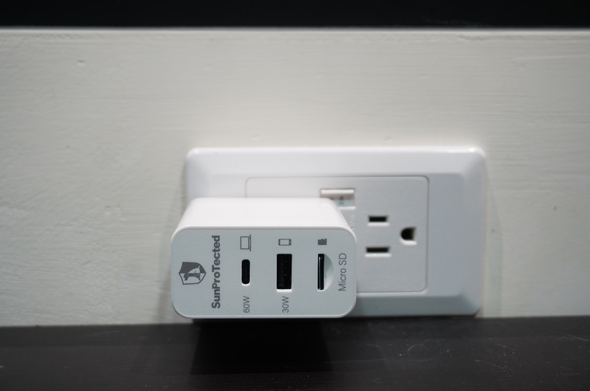 聖保德科技 SunProTected MemCatcher Cross- 60W 獨家專利跨系統同步備份快速充電器 (蘋果 MFi 認證) - 第6張圖 聖保德科技 SunProTected MemCatcher Cross- 60W 獨家專利跨系統同步備份快速充電器 (蘋果 MFi 認證)