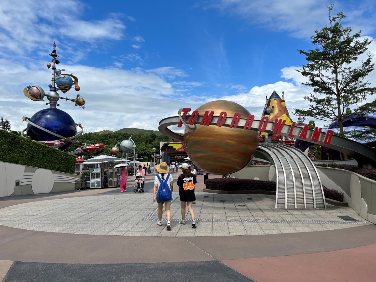 香港迪士尼攻略 x 星夢光影之旅 | 一天可以走完的全球最精緻迪士尼樂園 | 香港迪士尼交通 | 香港迪士尼門票 | Hong Kong Disneyland - 第18張圖 香港迪士尼攻略 x 星夢光影之旅 | 一天可以走完的全球最精緻迪士尼樂園 | 香港迪士尼交通 | 香港迪士尼門票 | Hong Kong Disneyland