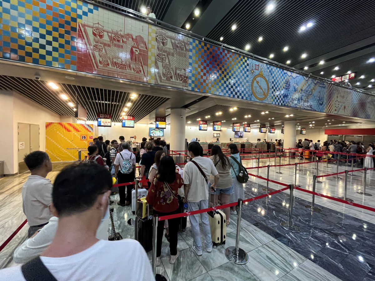 台灣虎航 IT 323 / 324 高雄-澳門來回 | 高雄-澳門航空公司 | KHH-MFM | A320 逃生門座位分享 - 第20張圖 台灣虎航 IT 323 / 324 高雄-澳門來回 | 高雄-澳門航空公司 | KHH-MFM | A320 逃生門座位分享