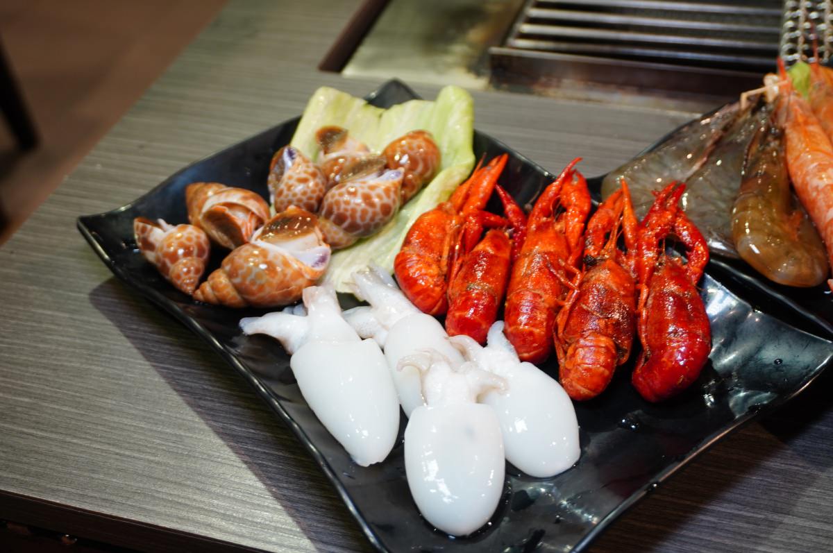 野饌燒肉 和牛&活泰國蝦吃到飽-鳳山店- 高雄最強活泰國蝦鮮蚵吃到飽 | 還有頂級套餐和牛伊比利豬 | 最近跟廠商搭配活動哈根達斯居然有20種口味 - 第29張圖 野饌燒肉 和牛&活泰國蝦吃到飽-鳳山店- 高雄最強活泰國蝦鮮蚵吃到飽 | 還有頂級套餐和牛伊比利豬 | 最近跟廠商搭配活動哈根達斯居然有20種口味