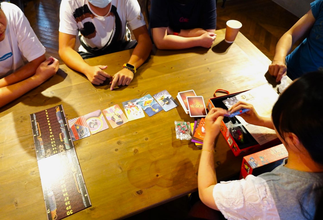 【高雄桌遊店推薦】貳家桌遊 高雄愛河店 | 貳家桌遊高雄愛河店 | 高雄桌遊店推薦 | 苓雅區桌遊 | 朋友聚會 | 聚餐聚會 | 場地租借
