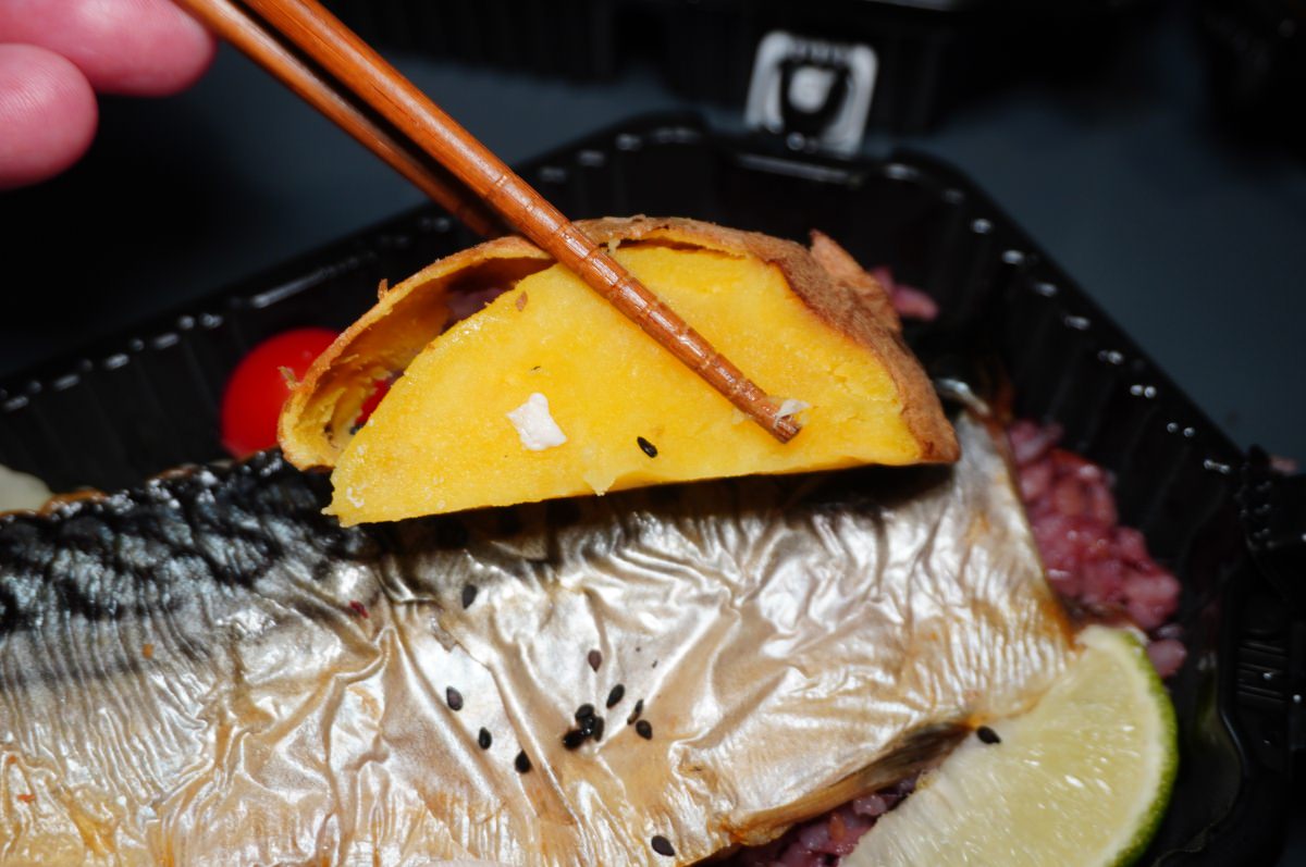 [台南] 易立低卡餐 -14種精緻健康餐盒 | 隱藏限定牛腱飯 | 用心配菜 | 台南健康餐盒推薦