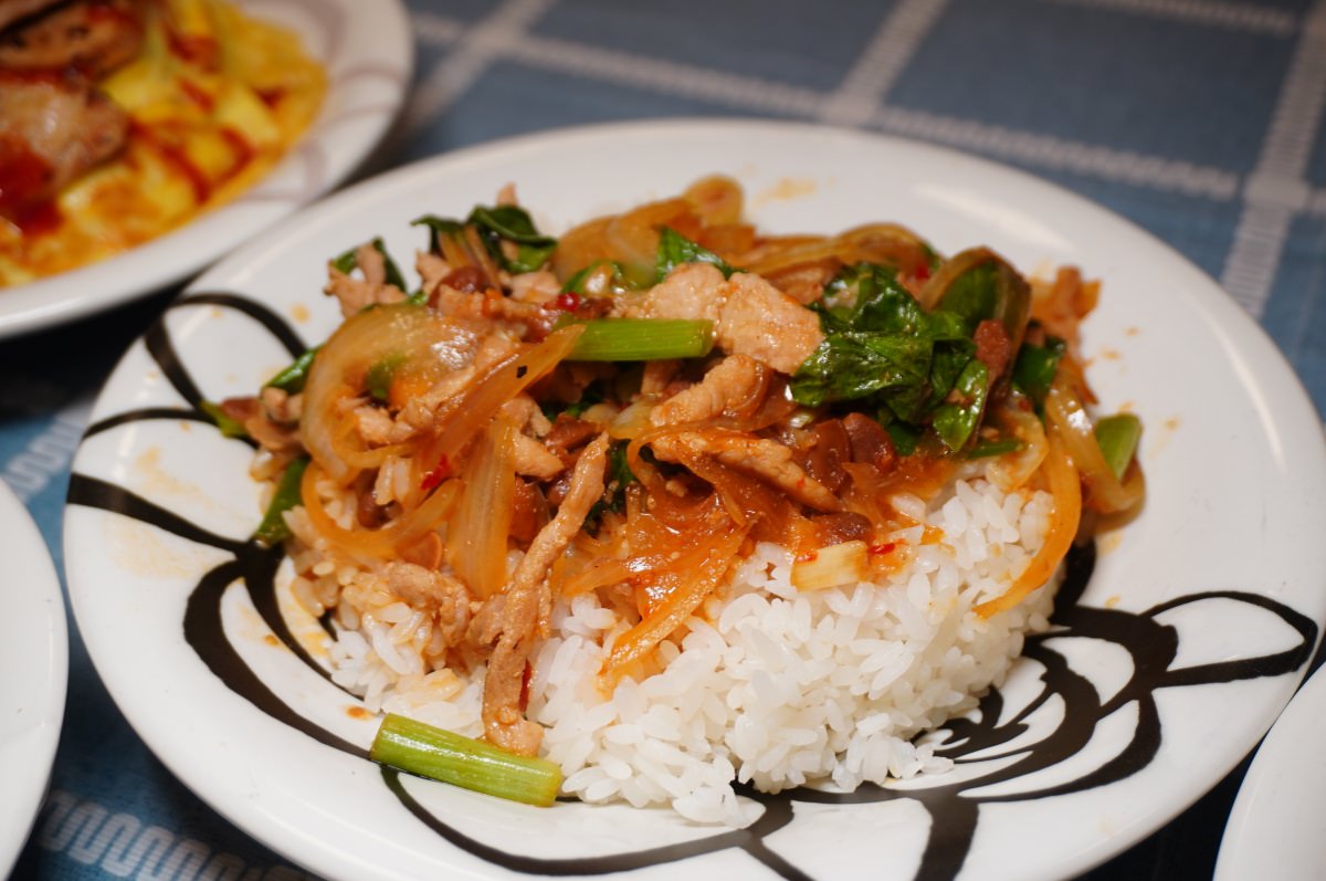三元蛋包炒飯 專賣店- 新莊高中對面邪惡起司炒飯 | 左營美食推薦 | 自由路美食推薦 - 第16張圖 三元蛋包炒飯 專賣店- 新莊高中對面邪惡起司炒飯 | 左營美食推薦 | 自由路美食推薦