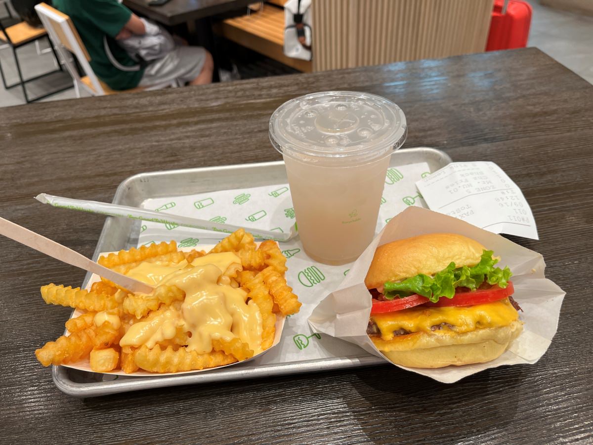 SHAKE SHACK 澳門倫敦人 | 臺灣飛一個多小時就吃到最正統的紐約漢堡 | 澳門SHAKE SHACK - 第12張圖 SHAKE SHACK 澳門倫敦人 | 臺灣飛一個多小時就吃到最正統的紐約漢堡 | 澳門SHAKE SHACK