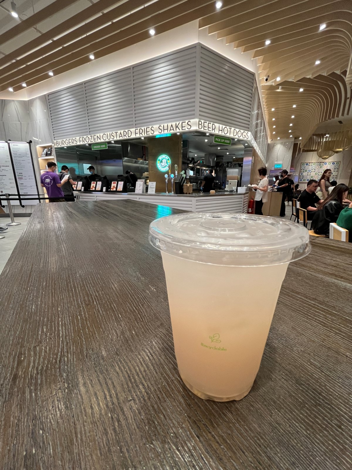 SHAKE SHACK 澳門倫敦人 | 臺灣飛一個多小時就吃到最正統的紐約漢堡 | 澳門SHAKE SHACK - 第17張圖 SHAKE SHACK 澳門倫敦人 | 臺灣飛一個多小時就吃到最正統的紐約漢堡 | 澳門SHAKE SHACK