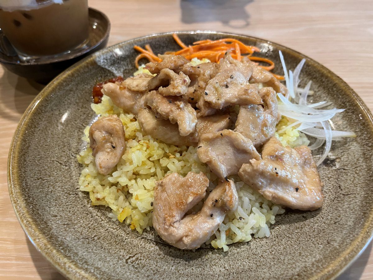 越南會安古鎮 Lanterns Cafe- Healthy Brunch- 隨便找都有驚喜好喝蛋咖啡 | 手工披薩 | 會安餐廳推薦 - 第10張圖 越南會安古鎮 Lanterns Cafe- Healthy Brunch- 隨便找都有驚喜好喝蛋咖啡 | 手工披薩 | 會安餐廳推薦