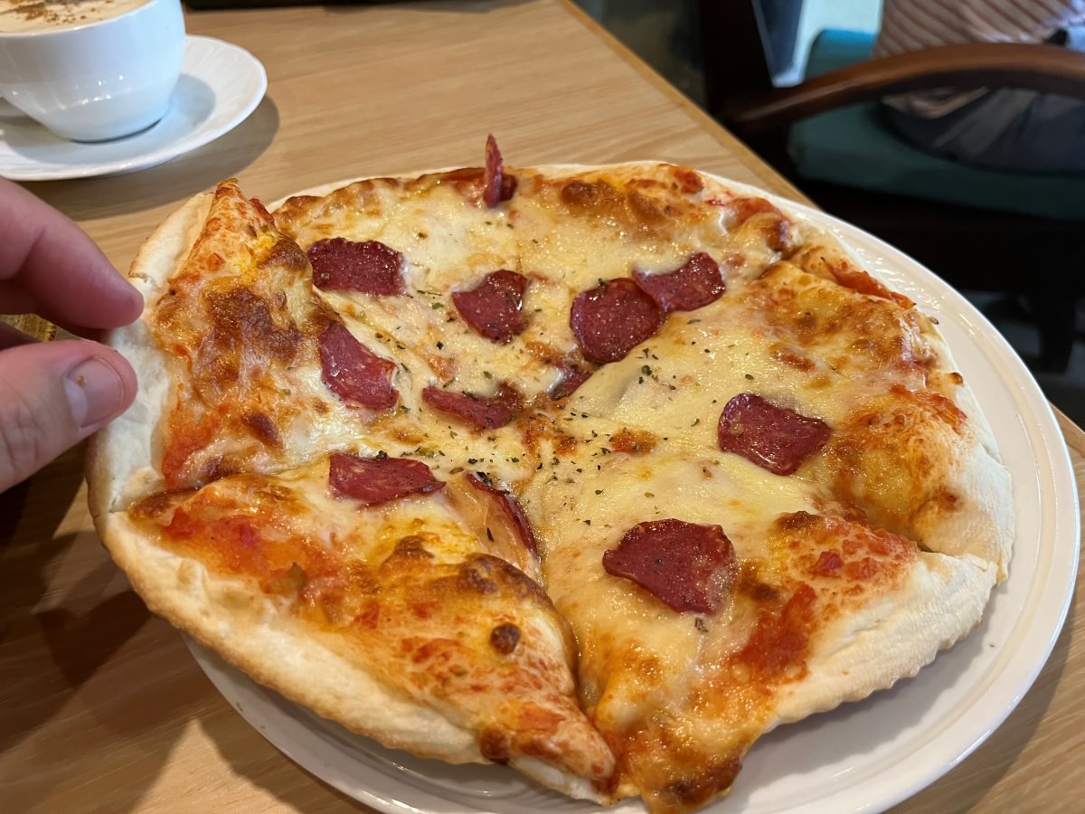 越南會安古鎮 Lanterns Cafe- Healthy Brunch- 隨便找都有驚喜好喝蛋咖啡 | 手工披薩 | 會安餐廳推薦 - 第13張圖 越南會安古鎮 Lanterns Cafe- Healthy Brunch- 隨便找都有驚喜好喝蛋咖啡 | 手工披薩 | 會安餐廳推薦