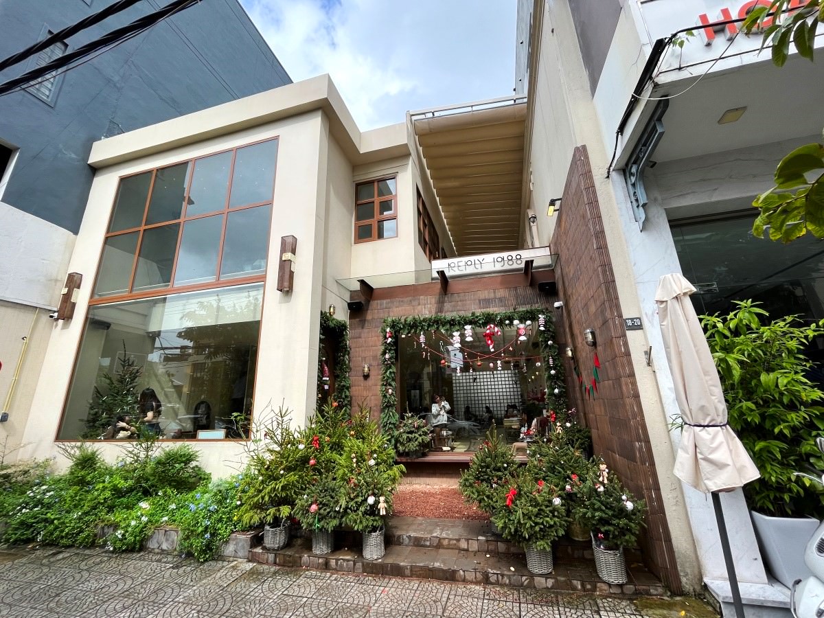 Reply 1988 Cafe | Da Nang 峴港韓系純白風格咖啡廳 | 峴港咖啡廳推薦 | 峴港早午餐推薦 - 第2張圖 Reply 1988 Cafe | Da Nang 峴港韓系純白風格咖啡廳 | 峴港咖啡廳推薦 | 峴港早午餐推薦