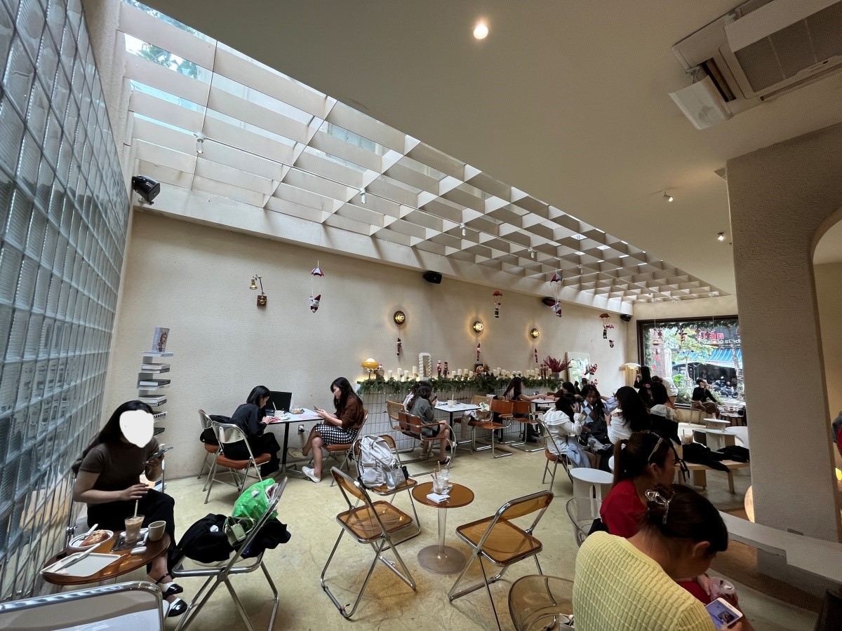 Reply 1988 Cafe | Da Nang 峴港韓系純白風格咖啡廳 | 峴港咖啡廳推薦 | 峴港早午餐推薦 - 第5張圖 Reply 1988 Cafe | Da Nang 峴港韓系純白風格咖啡廳 | 峴港咖啡廳推薦 | 峴港早午餐推薦