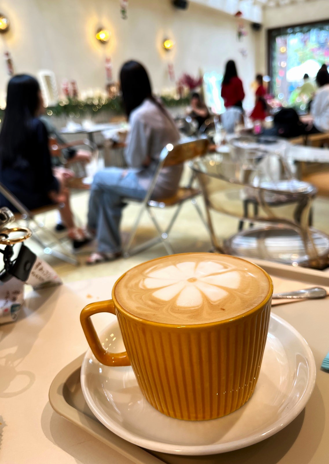 Reply 1988 Cafe | Da Nang 峴港韓系純白風格咖啡廳 | 峴港咖啡廳推薦 | 峴港早午餐推薦 - 第18張圖 Reply 1988 Cafe | Da Nang 峴港韓系純白風格咖啡廳 | 峴港咖啡廳推薦 | 峴港早午餐推薦