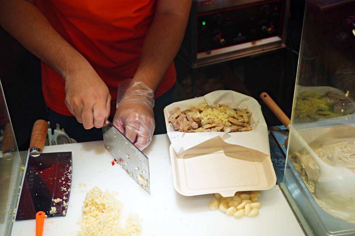 大佬嗶 – 高雄自強夜市你絕對沒吃過的港式街頭美味 | 高雄下酒菜推薦 | 高雄自強夜市推薦 | - 第9張圖 大佬嗶 – 高雄自強夜市你絕對沒吃過的港式街頭美味 | 高雄下酒菜推薦 | 高雄自強夜市推薦 |