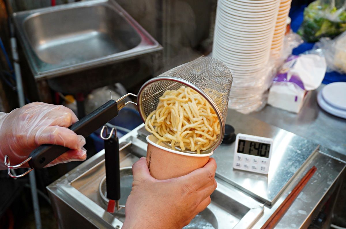 大佬嗶 – 高雄自強夜市你絕對沒吃過的港式街頭美味 | 高雄下酒菜推薦 | 高雄自強夜市推薦 | - 第11張圖 大佬嗶 – 高雄自強夜市你絕對沒吃過的港式街頭美味 | 高雄下酒菜推薦 | 高雄自強夜市推薦 |