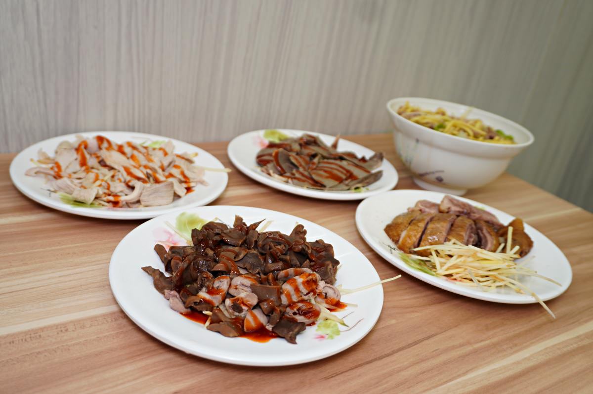 鐘予原味-當歸鴨 龍井店 – 平價實在的當歸鴨連鎖全新開幕 | 美味切盤當歸料理 | 龍井美食推薦 - 第8張圖 鐘予原味-當歸鴨 龍井店 – 平價實在的當歸鴨連鎖全新開幕 | 美味切盤當歸料理 | 龍井美食推薦
