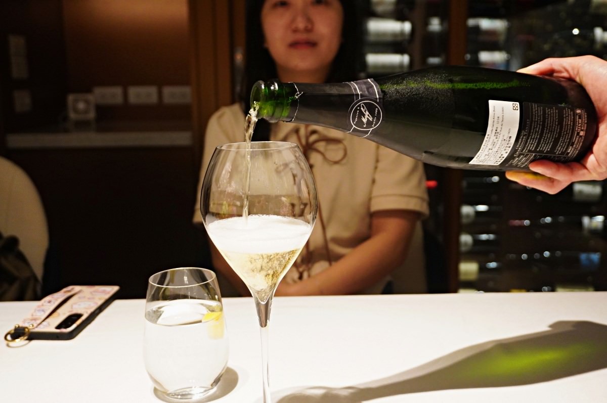 法式料理 SENS | 充滿儀式感與驚喜純正法式 Fine Dining | 台北法式餐廳推薦 | - 第11張圖 法式料理 SENS | 充滿儀式感與驚喜純正法式 Fine Dining | 台北法式餐廳推薦 |