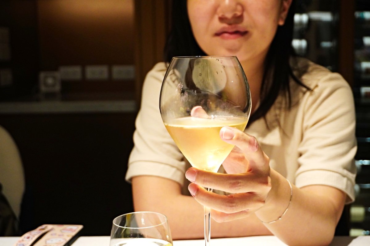 法式料理 SENS | 充滿儀式感與驚喜純正法式 Fine Dining | 台北法式餐廳推薦 | - 第12張圖 法式料理 SENS | 充滿儀式感與驚喜純正法式 Fine Dining | 台北法式餐廳推薦 |