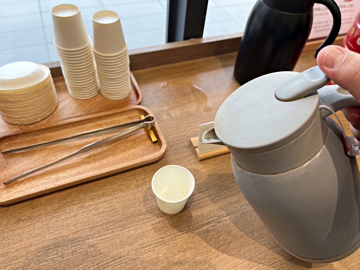 實心蛋捲 高雄左營專櫃- 霸氣全產品免費試吃 | 貼心奉茶 | 實心蛋捲 | 送禮推薦 | 過年禮盒 | 中秋禮盒 - 第8張圖 實心蛋捲 高雄左營專櫃- 霸氣全產品免費試吃 | 貼心奉茶 | 實心蛋捲 | 送禮推薦 | 過年禮盒 | 中秋禮盒