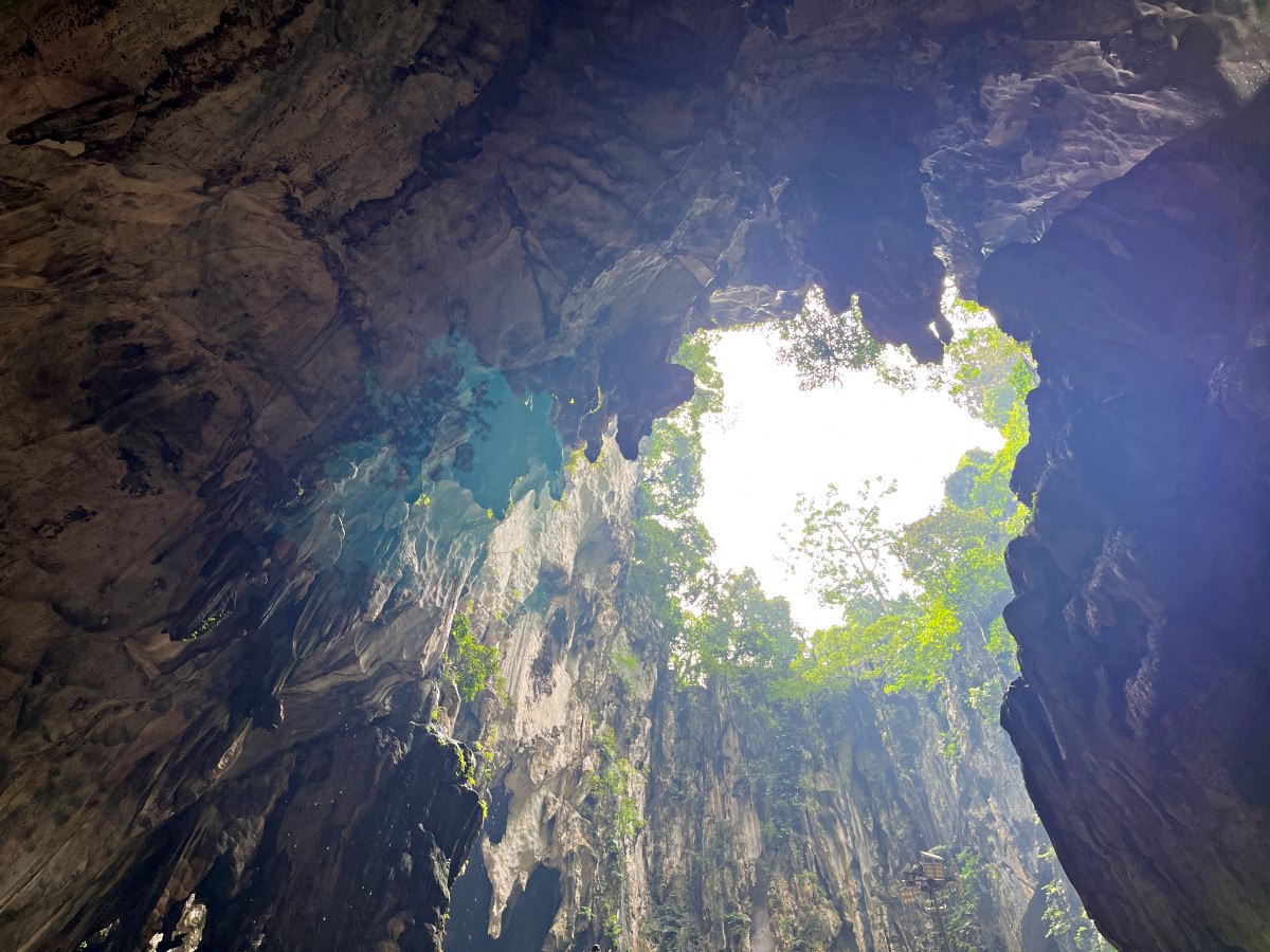 吉隆坡 黑風洞 Batu Caves -壯觀的天然洞穴市中心車程30分鐘就能到達 | 吉隆坡景點推薦 - 第11張圖 吉隆坡 黑風洞 Batu Caves -壯觀的天然洞穴市中心車程30分鐘就能到達 | 吉隆坡景點推薦