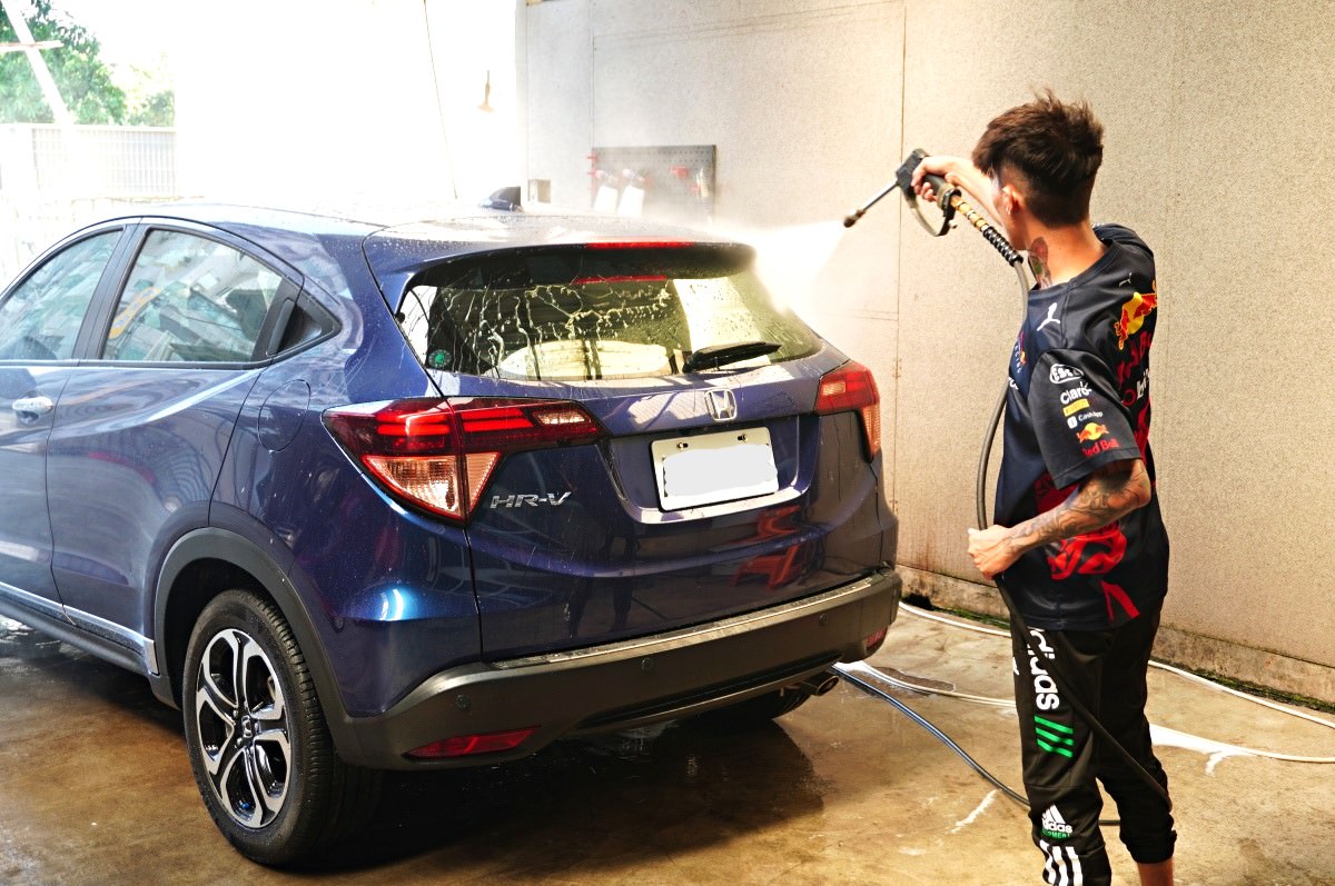 高雄洗車推薦 阿宏洗車鍍膜-千元輕鍍膜超仔細洗車 | 撥水性鍍膜 - 第18張圖 高雄洗車推薦 阿宏洗車鍍膜-千元輕鍍膜超仔細洗車 | 撥水性鍍膜