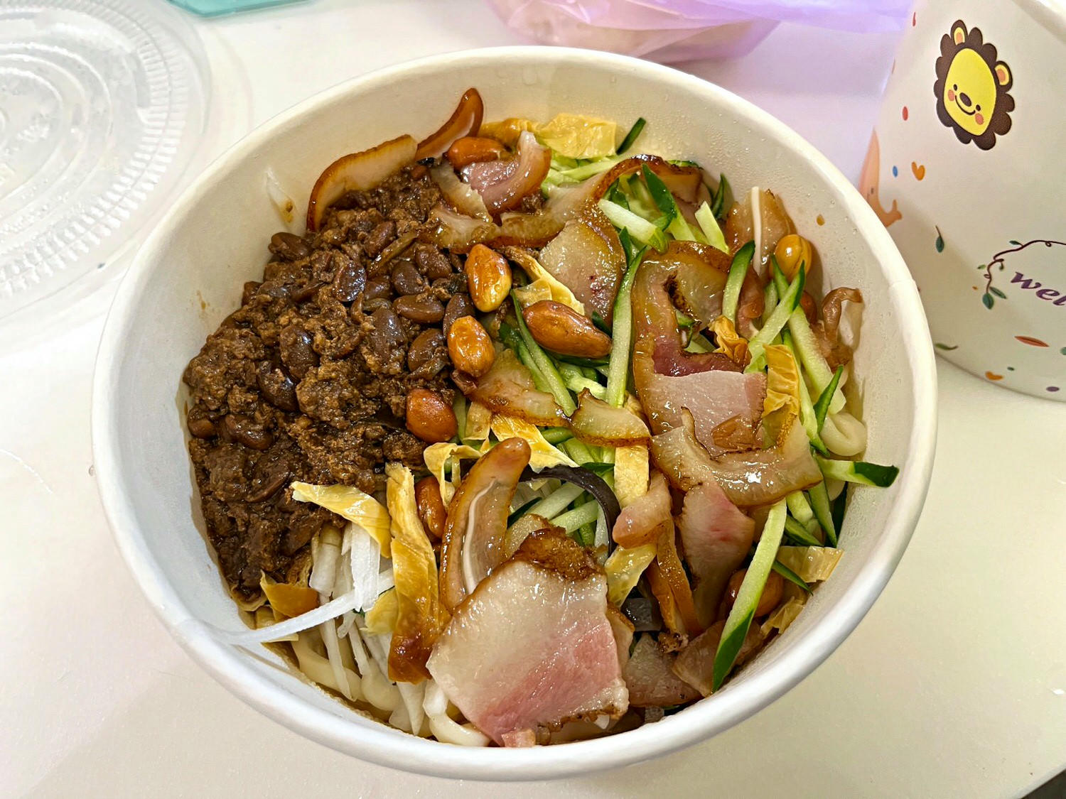 京多多炸醬麵 高雄前金區- 老北京傳統麵食手藝可能要吃不到了 | 90元手工炸醬麵 | 前金區美食 - 第7張圖 京多多炸醬麵 高雄前金區- 老北京傳統麵食手藝可能要吃不到了 | 90元手工炸醬麵 | 前金區美食