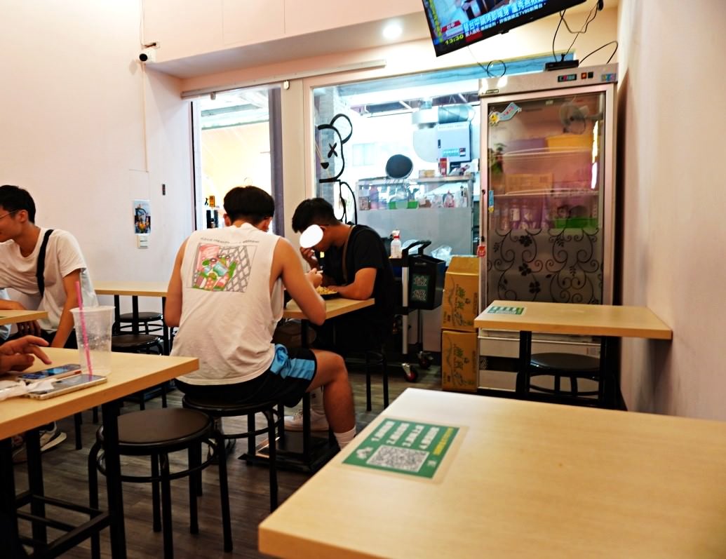 炒炊複合式餐廳 – 超大份量還免費加飯百元現炒美味 | 高雄建工路美食 - 第9張圖 炒炊複合式餐廳 – 超大份量還免費加飯百元現炒美味 | 高雄建工路美食