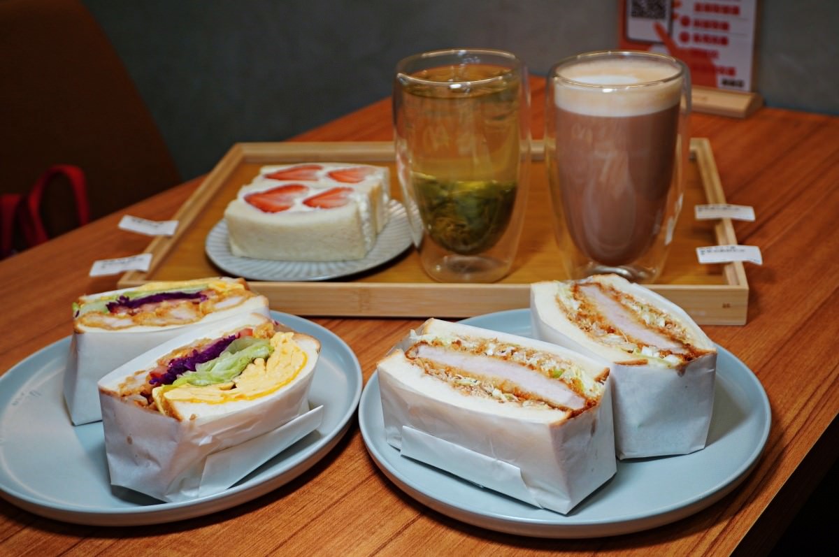 高雄 Yummy 呦咪日式手作三明治- 文化中心心店面可內用 | 招牌水果三明治 | 日式炸豬排 - 第8張圖 高雄 Yummy 呦咪日式手作三明治- 文化中心心店面可內用 | 招牌水果三明治 | 日式炸豬排