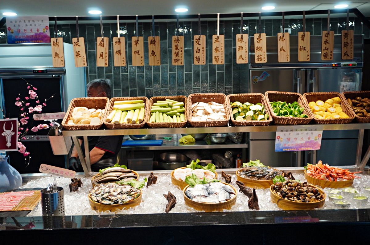 延香炭食 高雄-氣派吃到飽燒肉 | 還有滿滿港點加熱炒莫凡比冰淇淋 | 高雄吃到飽燒肉推薦 - 第15張圖 延香炭食 高雄-氣派吃到飽燒肉 | 還有滿滿港點加熱炒莫凡比冰淇淋 | 高雄吃到飽燒肉推薦