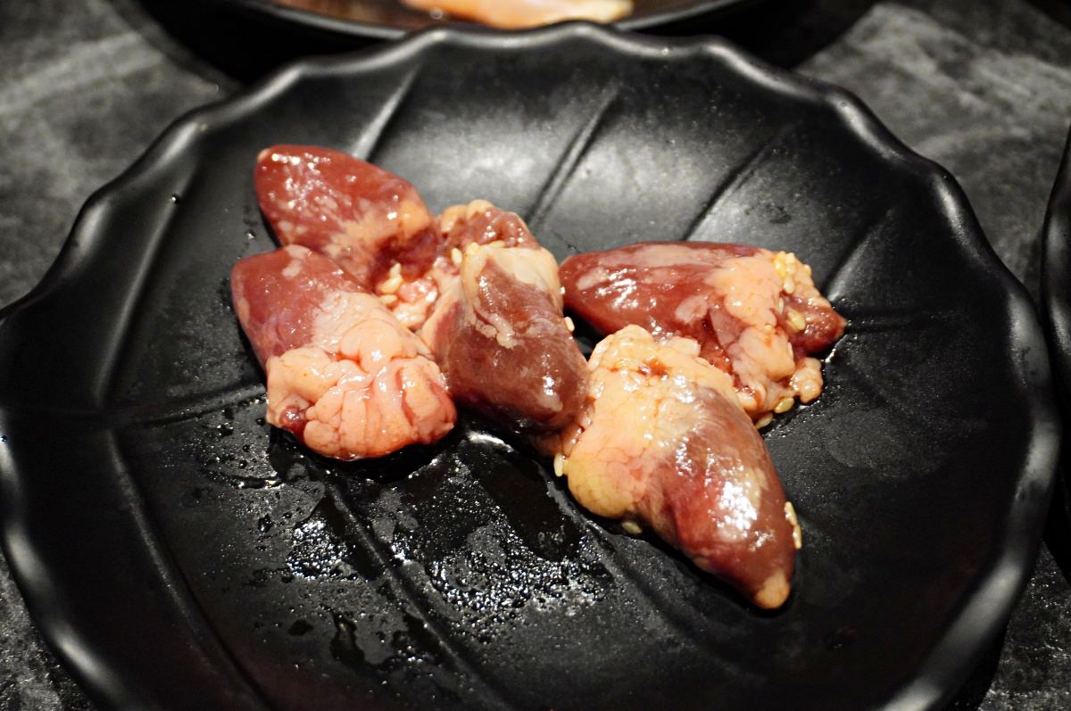 延香炭食 高雄-氣派吃到飽燒肉 | 還有滿滿港點加熱炒莫凡比冰淇淋 | 高雄吃到飽燒肉推薦 - 第49張圖 延香炭食 高雄-氣派吃到飽燒肉 | 還有滿滿港點加熱炒莫凡比冰淇淋 | 高雄吃到飽燒肉推薦