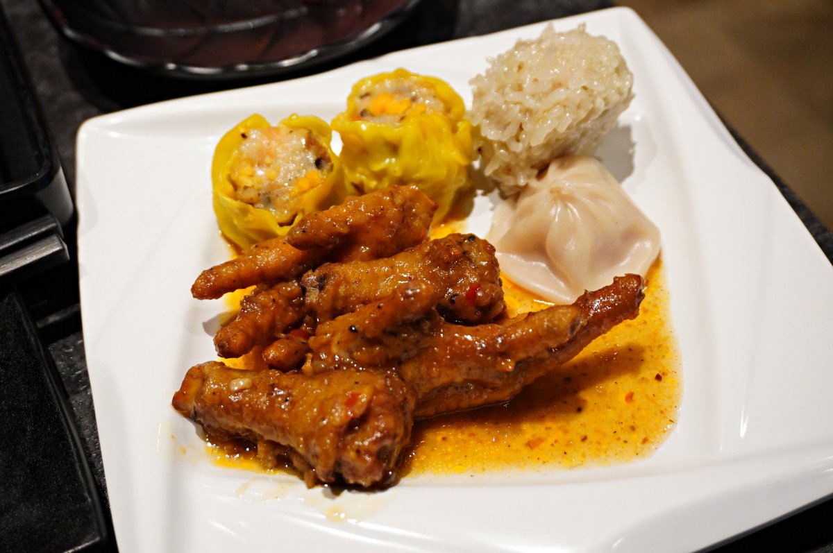 延香炭食 高雄-氣派吃到飽燒肉 | 還有滿滿港點加熱炒莫凡比冰淇淋 | 高雄吃到飽燒肉推薦 - 第55張圖 延香炭食 高雄-氣派吃到飽燒肉 | 還有滿滿港點加熱炒莫凡比冰淇淋 | 高雄吃到飽燒肉推薦