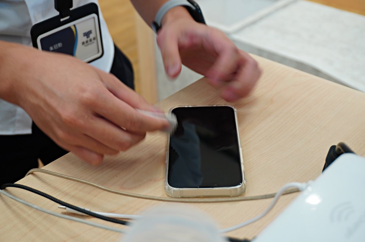 高雄iPhone換電池推薦 鼎威 高雄裕誠維修中心 | 高雄左營iphone維修 | 高雄iPhone原廠電池 | 鼎威蘋果維修 | 現場快速檢測 - 第24張圖 高雄iPhone換電池推薦 鼎威 高雄裕誠維修中心 | 高雄左營iphone維修 | 高雄iPhone原廠電池 | 鼎威蘋果維修 | 現場快速檢測